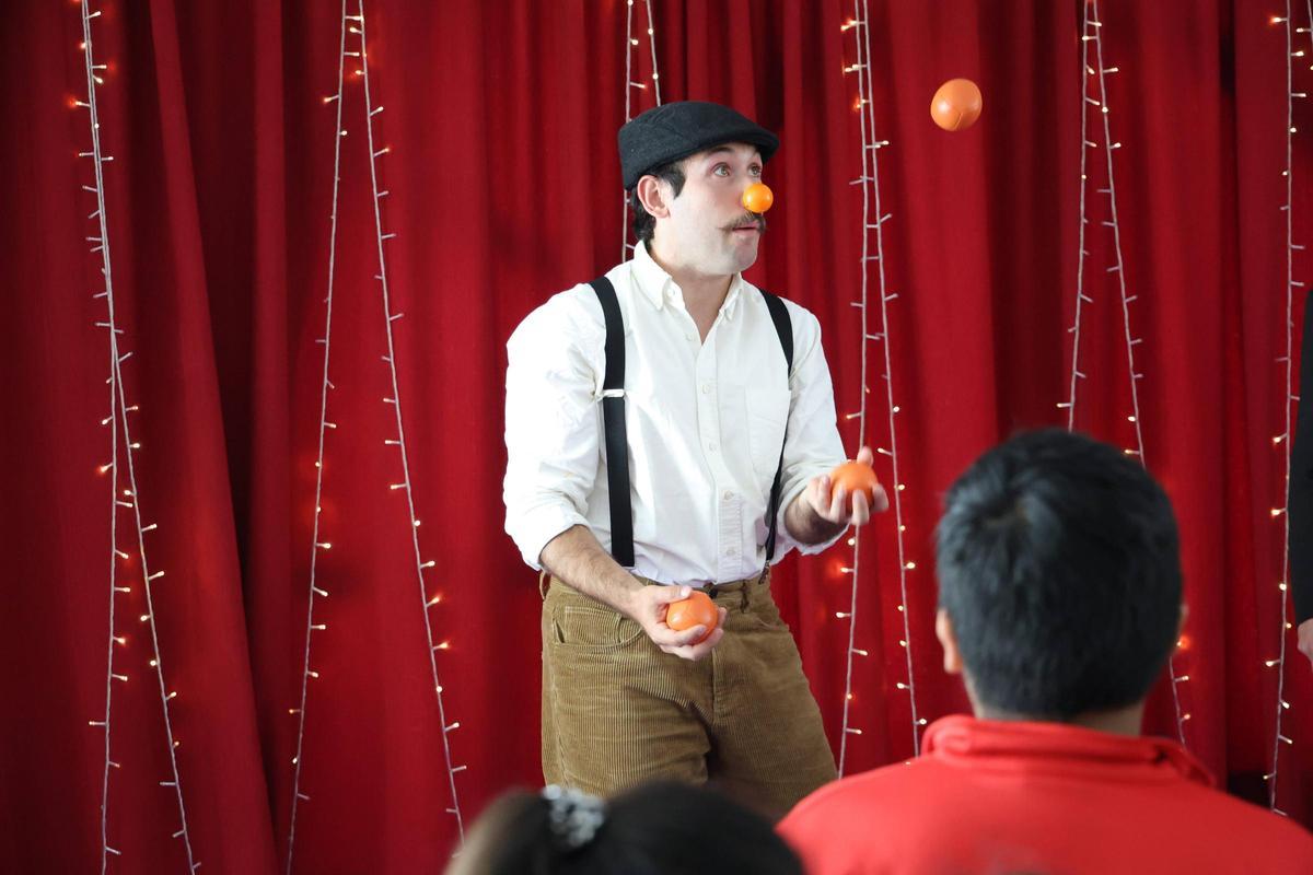 FOTOGALERÍA | Entre bambalinas y andamios: así es una de las visitas teatralizadas en el Gran Teatro de Cáceres FOTOGALERÍA | Entre bambalinas y andamios: así es una de las visitas teatralizadas en el Gran Teatro de Cáceres