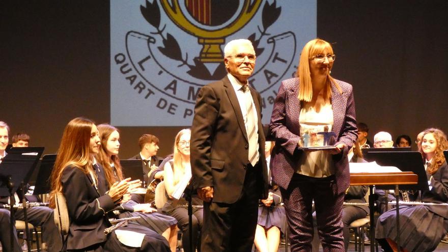 L&#039;Amistat de Quart premia a la presidenta de la FSMCV, Daniela González