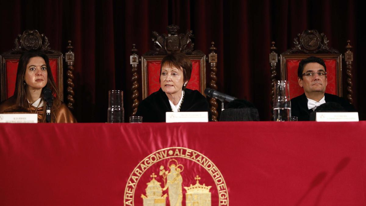 La consellera Carolina Pascual, la rectora Mavi Mestre (UV) y el rector Francisco Mora (UPV).