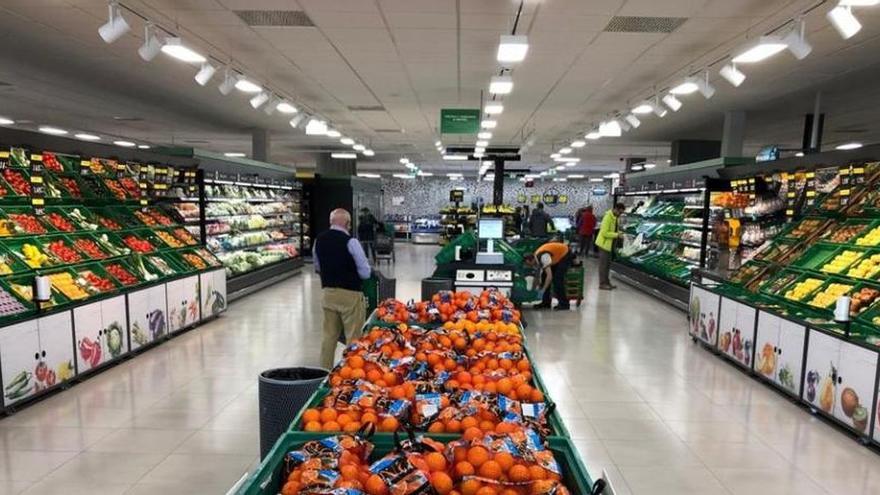 Interior de una tienda de Mercadona.