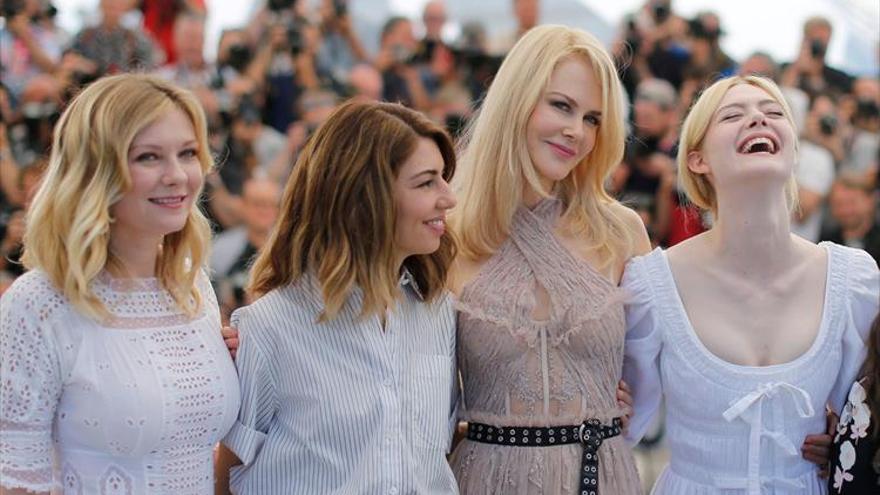 La afonía incurable de Sofia Coppola desfila por Cannes