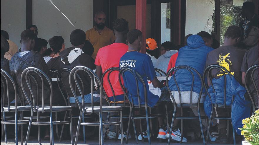 Contratos millonarios para una red de acogida deficiente