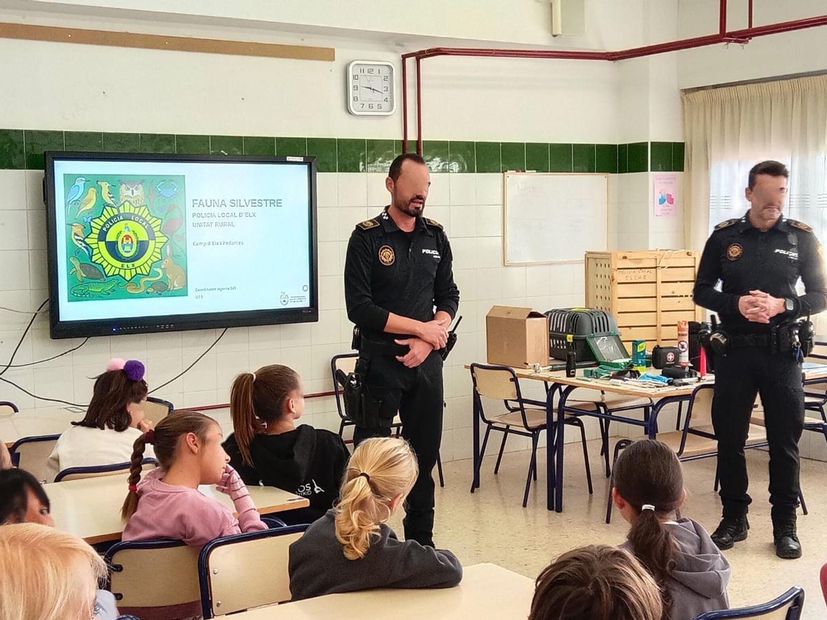 Educación ambiental con la brigada ambiental de la Policía Local de Elche