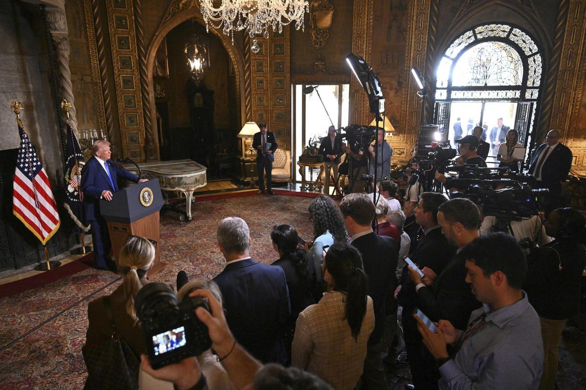 El presidente Donald Trump, durante una rueda de prensa en Mar-a-Lago.