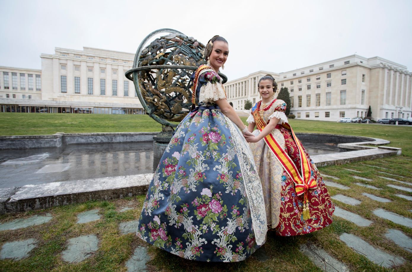 El viaje de las falleras mayores de València a Suiza y la ONU