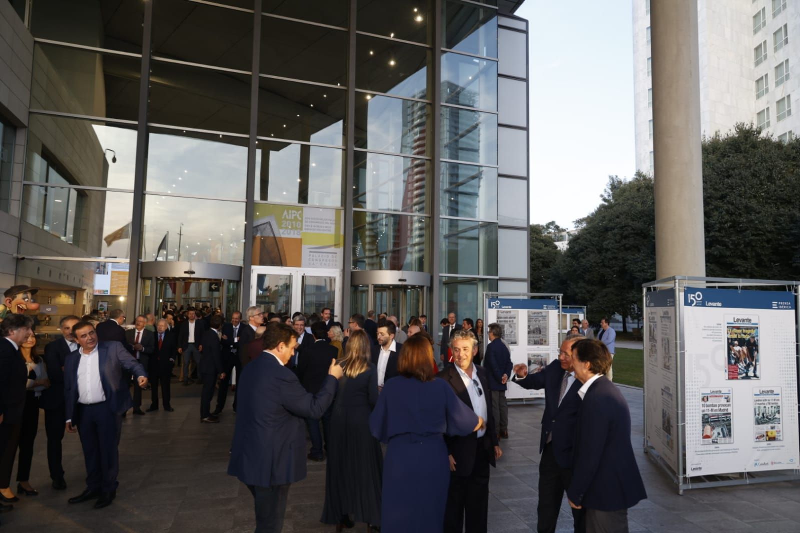 El Palacio de Congresos acoge la celebración de los 150 años de historia de Levante-EMV