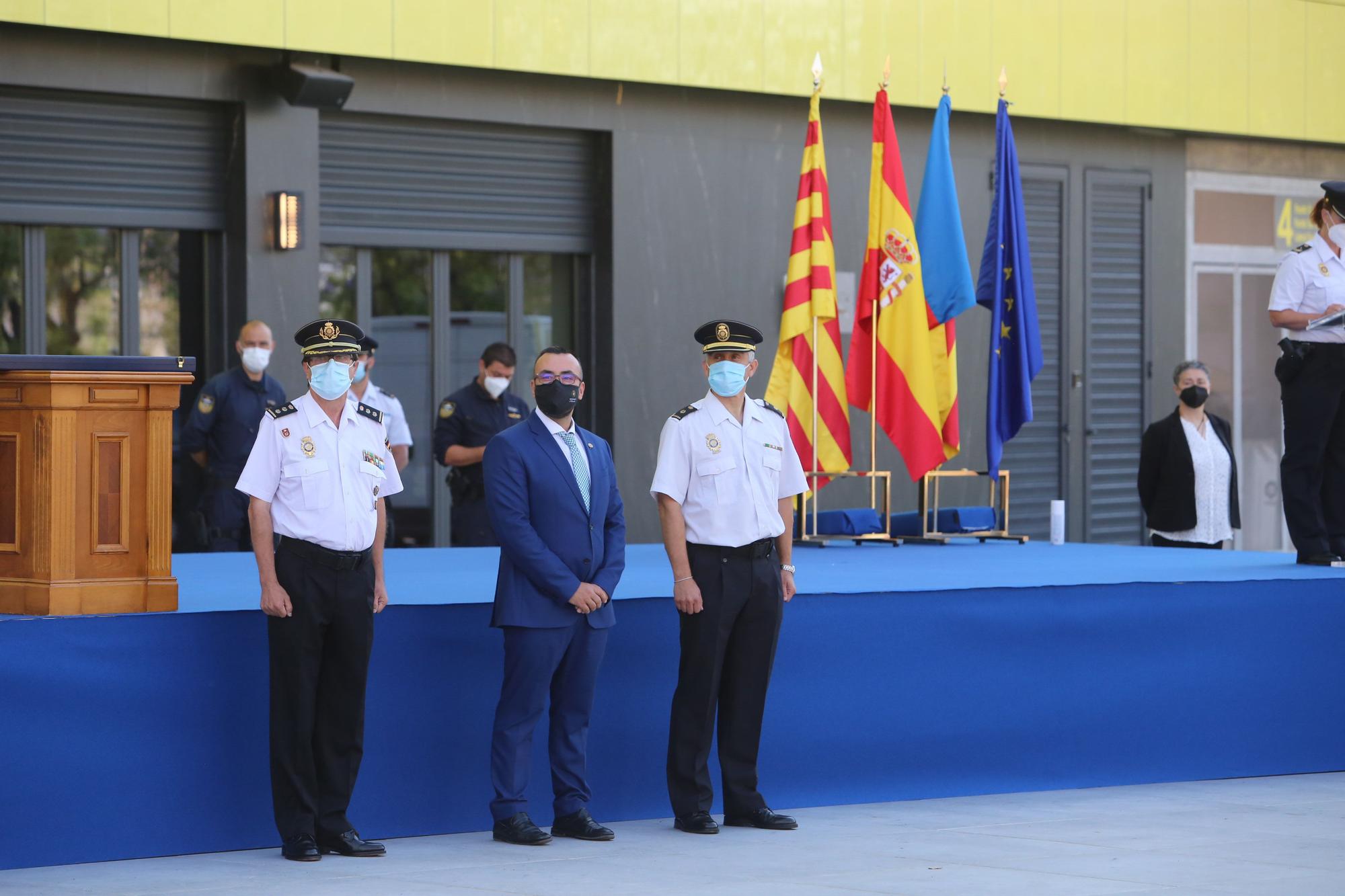 Entrega del bastón de mando a la comisaría de la Policía Nacional de Vila-real