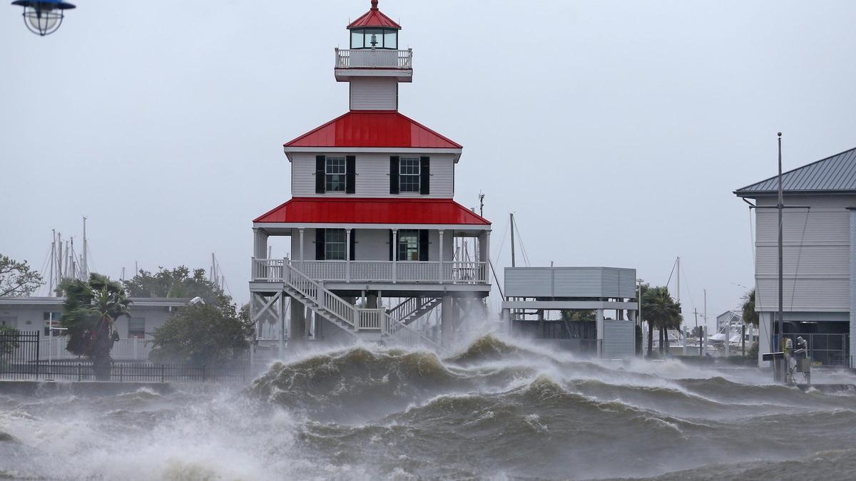 El huracán Ida a su paso por el lago Pontchartrain