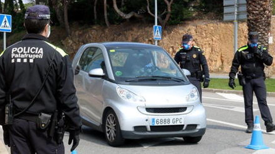 Control policial a Palafrugell.