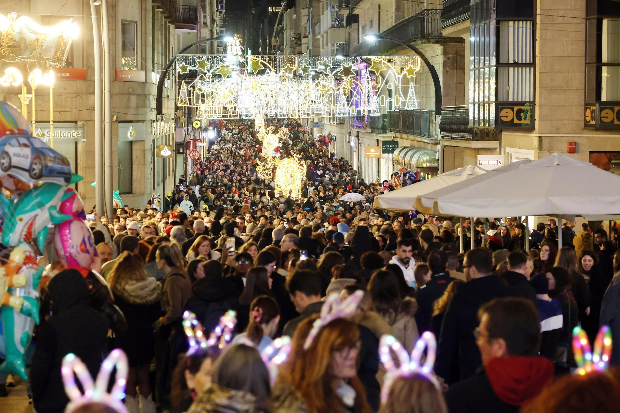 Las luces de Navidad atraen a miles de visitantes a Vigo