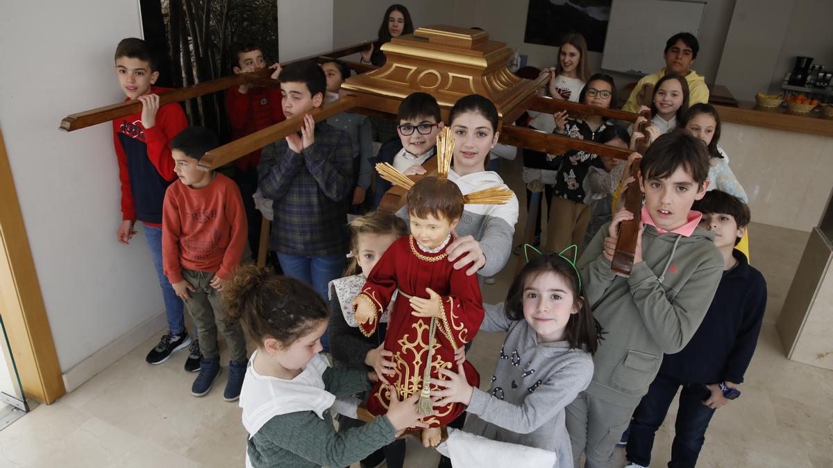 Ensayo con la Cofradía del Niño del Remedio.