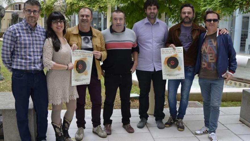 Organizadores y responsables de las instituciones que apoyan la Fira, ayer en la sede del Institut d´Estudis Baleàrics.