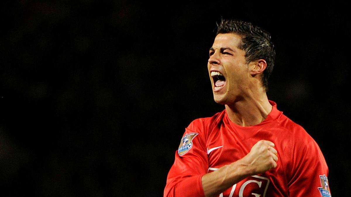 Cristiano Ronaldo celebra su primer gol con el Manchester United.
