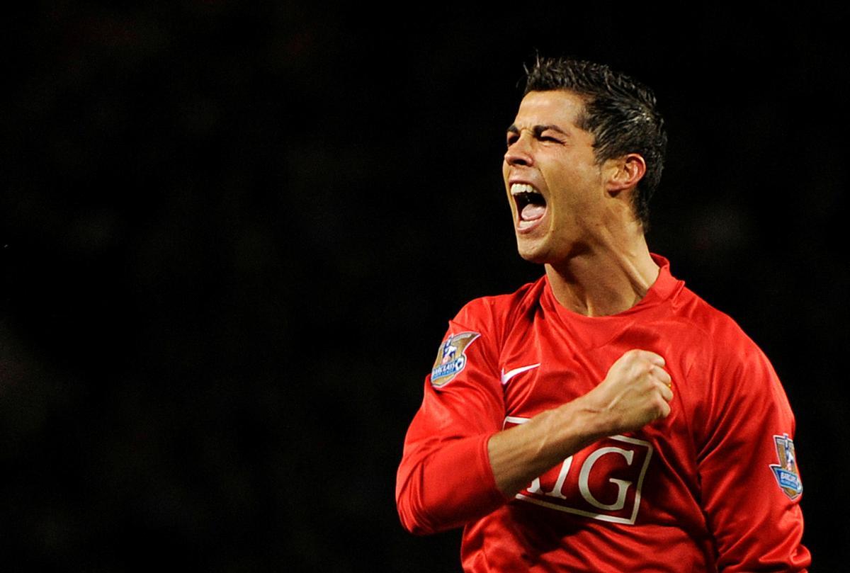 Cristiano Ronaldo celebra su primer gol con el Manchester United.