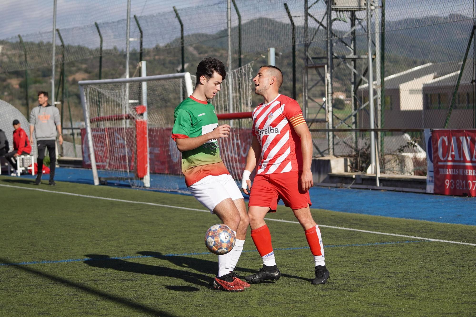 Imatges del partit CE Berga - Sant Quirze del grup 4 de Segona Catalana