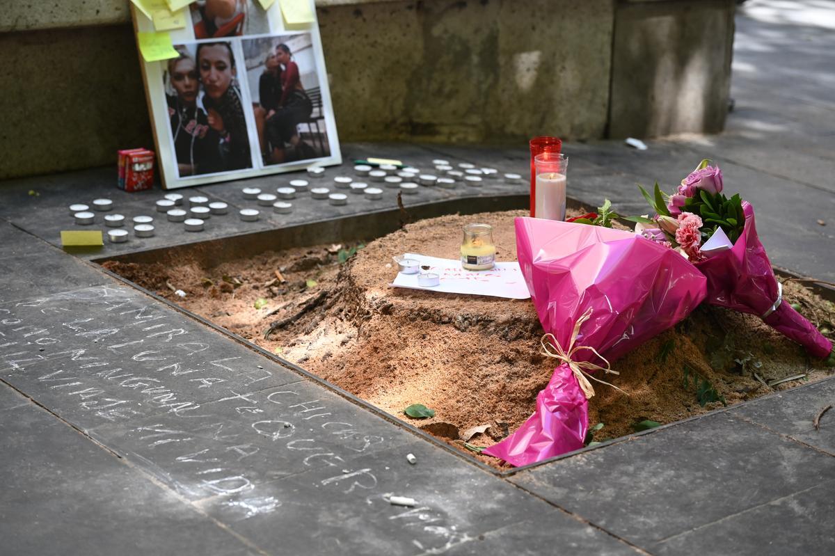 Homenaje a Shamira, la chica a la que mató una palmera en el Raval de Barcelona