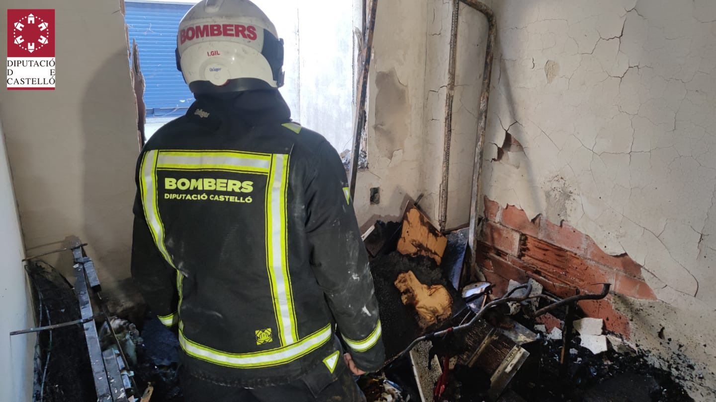 Herida con quemaduras graves una mujer de Moncofa en el incendio de su vivienda