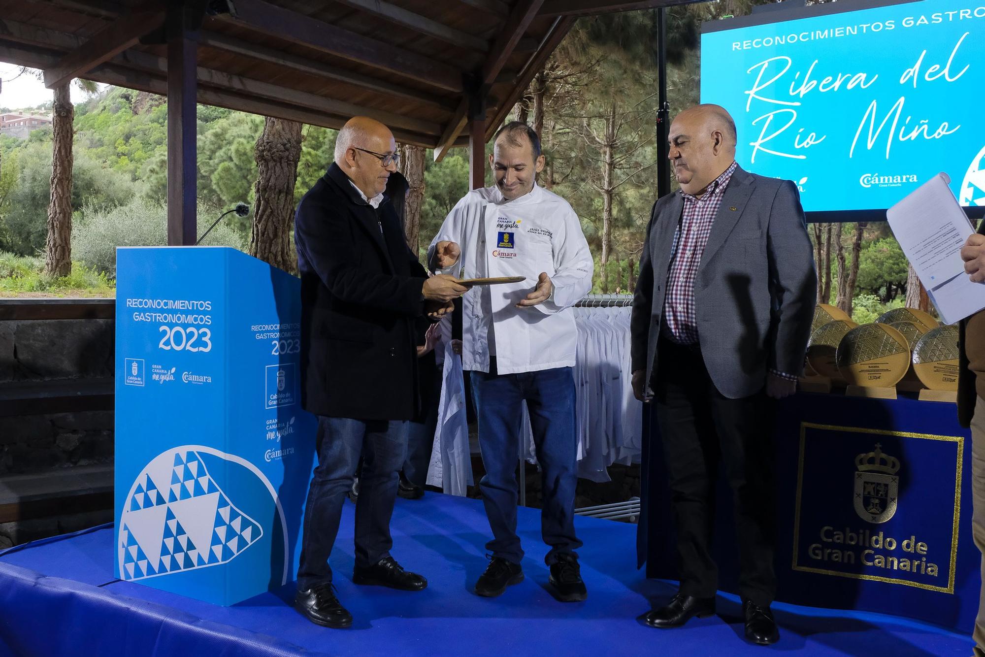 El Cabildo de Gran Canaria homenajea a los galardonados con las Guías Michelin y Repsol 2023