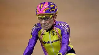 Ni andar ni hacer yoga: el ejercicio que recomiendan los expertos a partir de los 55 años