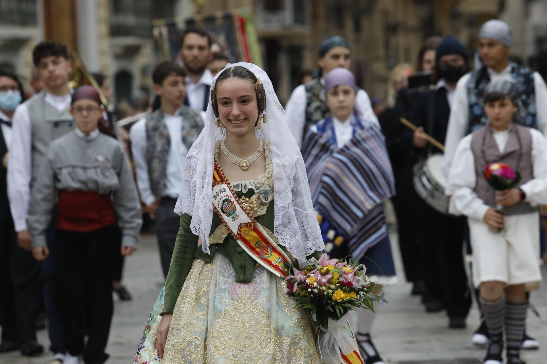 Búscate en el primer día de Ofrenda por la calle Quart (entre las 115.30 y las 17.00 horas)
