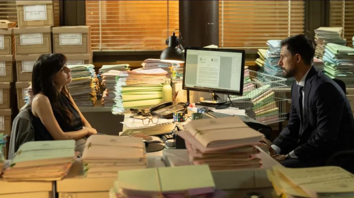 Natalia de Molina y Hugo Silva, en una imagen de 'Marbella. Expediente Judicial'