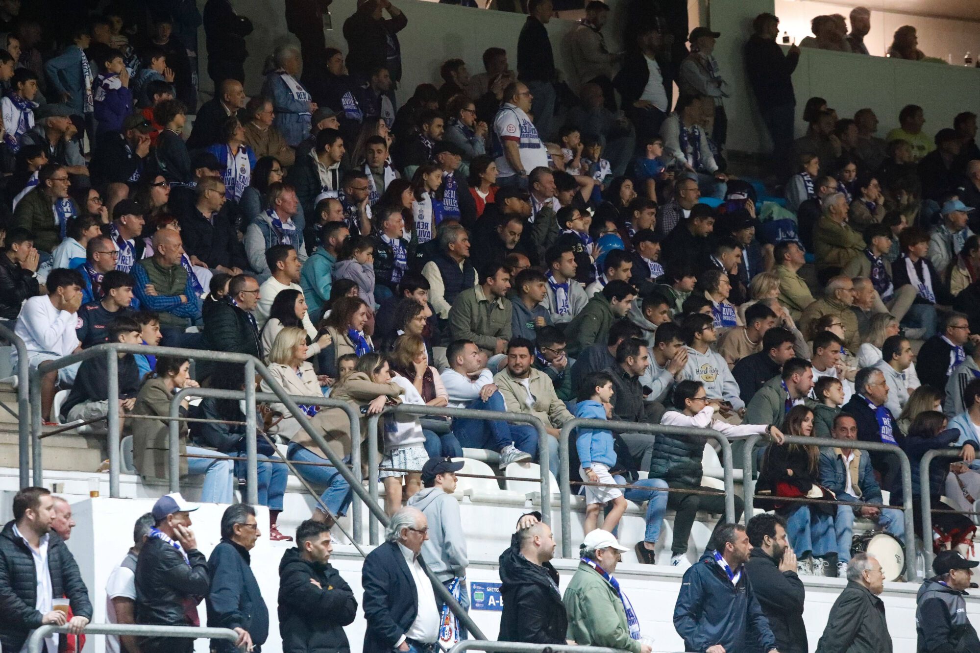 EN IMÁGENES: Ammbientazo en el play-off del Real Avilés contra el Antoniano