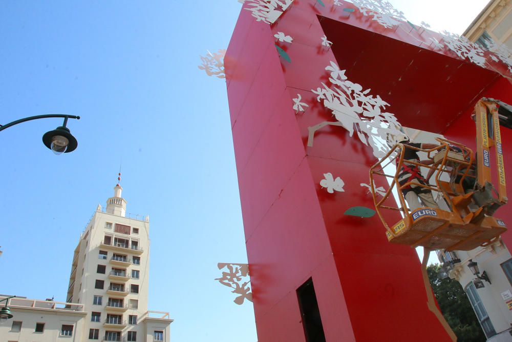 Últimos preparativos de la Feria de Málaga 2017.