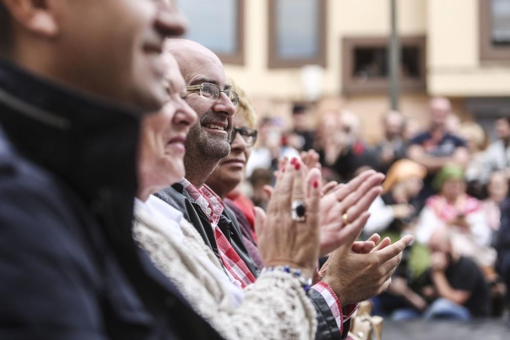 Día del Traje del País en Grao