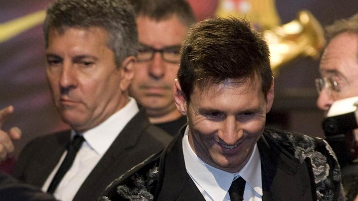 El padre de Messi llega a Barcelona para empezar a negociar con Bartomeu la renovación de Leo