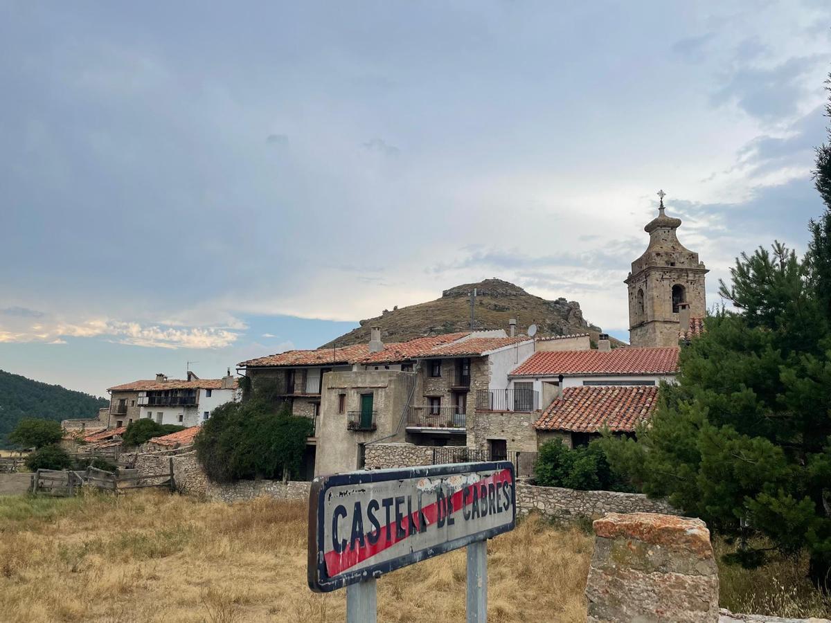 Castell de Cabres, el municipio menos habitado de la Comunitat Valenciana.