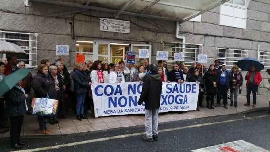 Una de las protestas de los jueves en Moaña. // G.N.