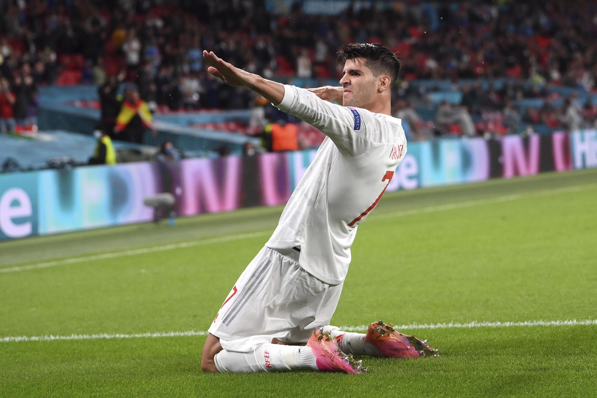 Así celebra Morata su gol contra Italia en la semifinal de la Eurocopa