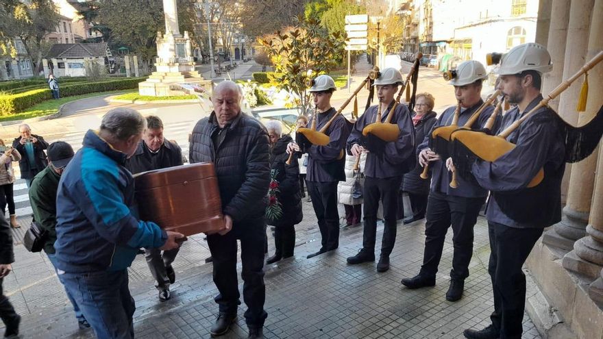 El mundu de la tonada despidió a &quot;El Tordín&quot;, &quot;l&#039;asturianada personificada&quot;