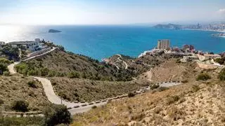 Pérez Llorca ofrece ayuda al Ayuntamiento por Serra Gelada y el PSOE pide a Toni Pérez que la reclame para afrontar la sentencia