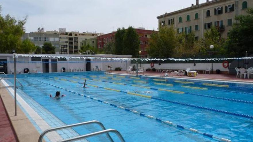 Piscinas del Club Natació Palma en el Escorxador.