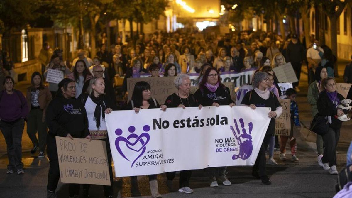 Imagen archivo de una manifestación por el 25N en Sagunt.
