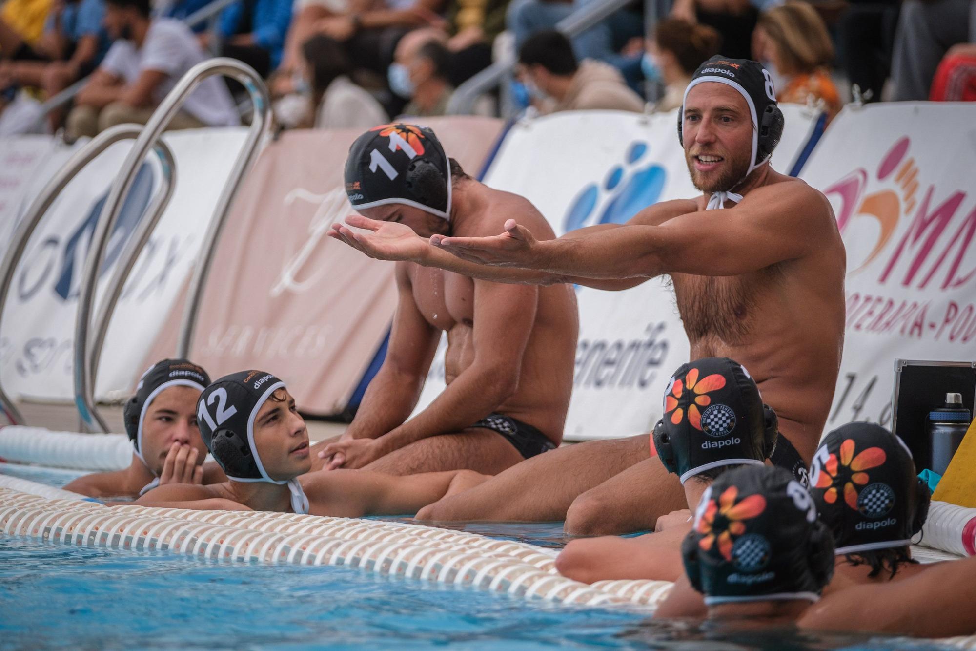 Partido dek Echeyde Tenerife-CN Barcelona de waterpolo