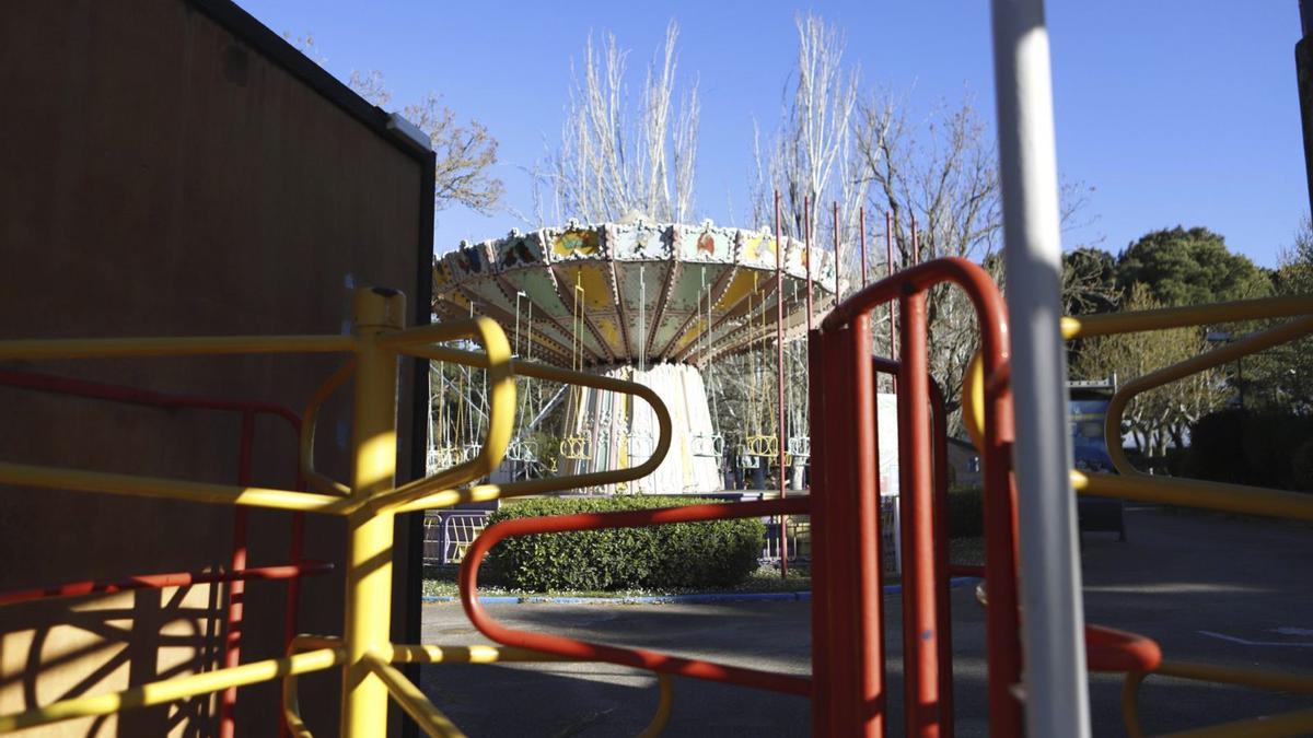 El Parque de Atracciones de Zaragoza apura sus opciones para salvar la temporada