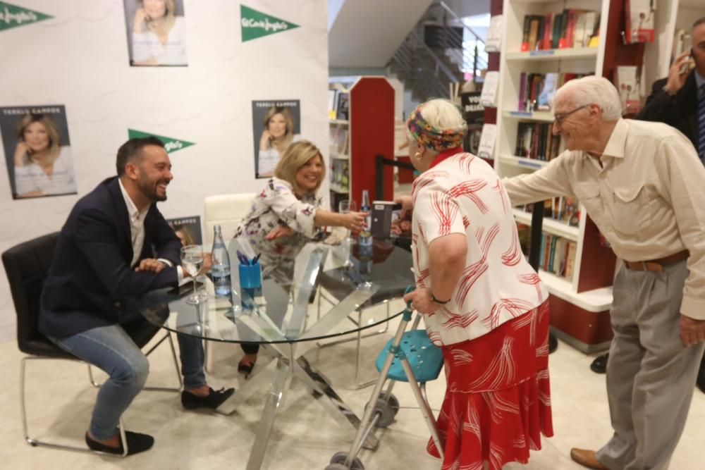 Terelu Campos firma ejemplares de su libro en Málaga