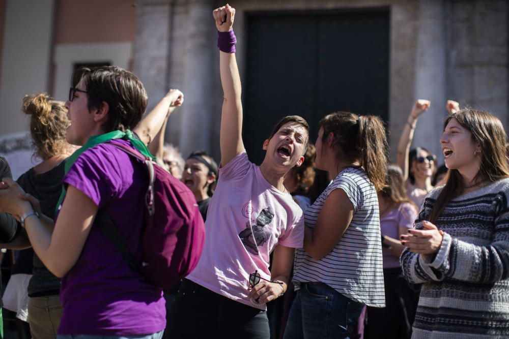 Actividades con motivo del 8M en la plaza de la Virgen