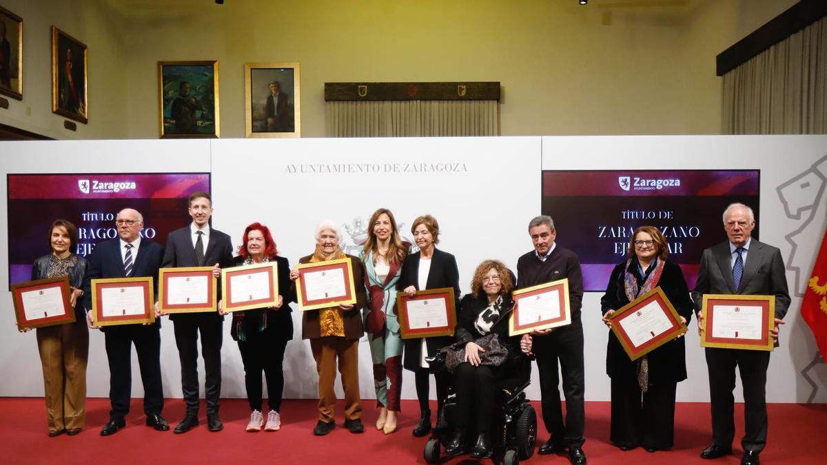En imágenes I Entrega del título 'Zaragozano y Zaragozana Ejemplar' a nueve vecinos de la ciudad