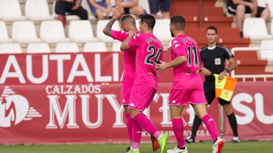 El Córdoba se lleva una holgada victoria ante el Albacete (0-3)