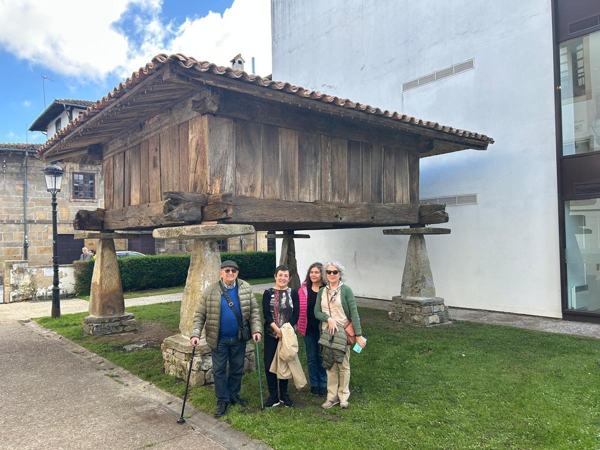El hórreo del siglo XVI restaurado ya luce en el centro de Villaviciosa El hórreo del siglo XVI restaurado ya luce en el centro de Villaviciosa