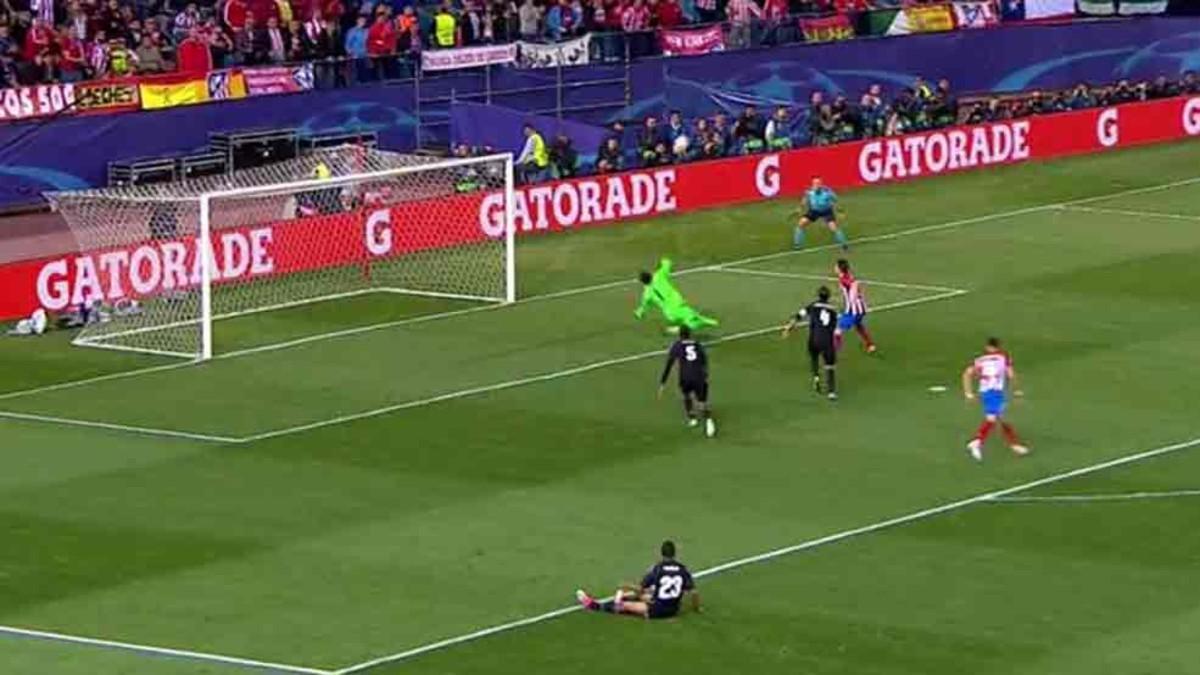 Keylor Navas ha protagonizado un doble paradón