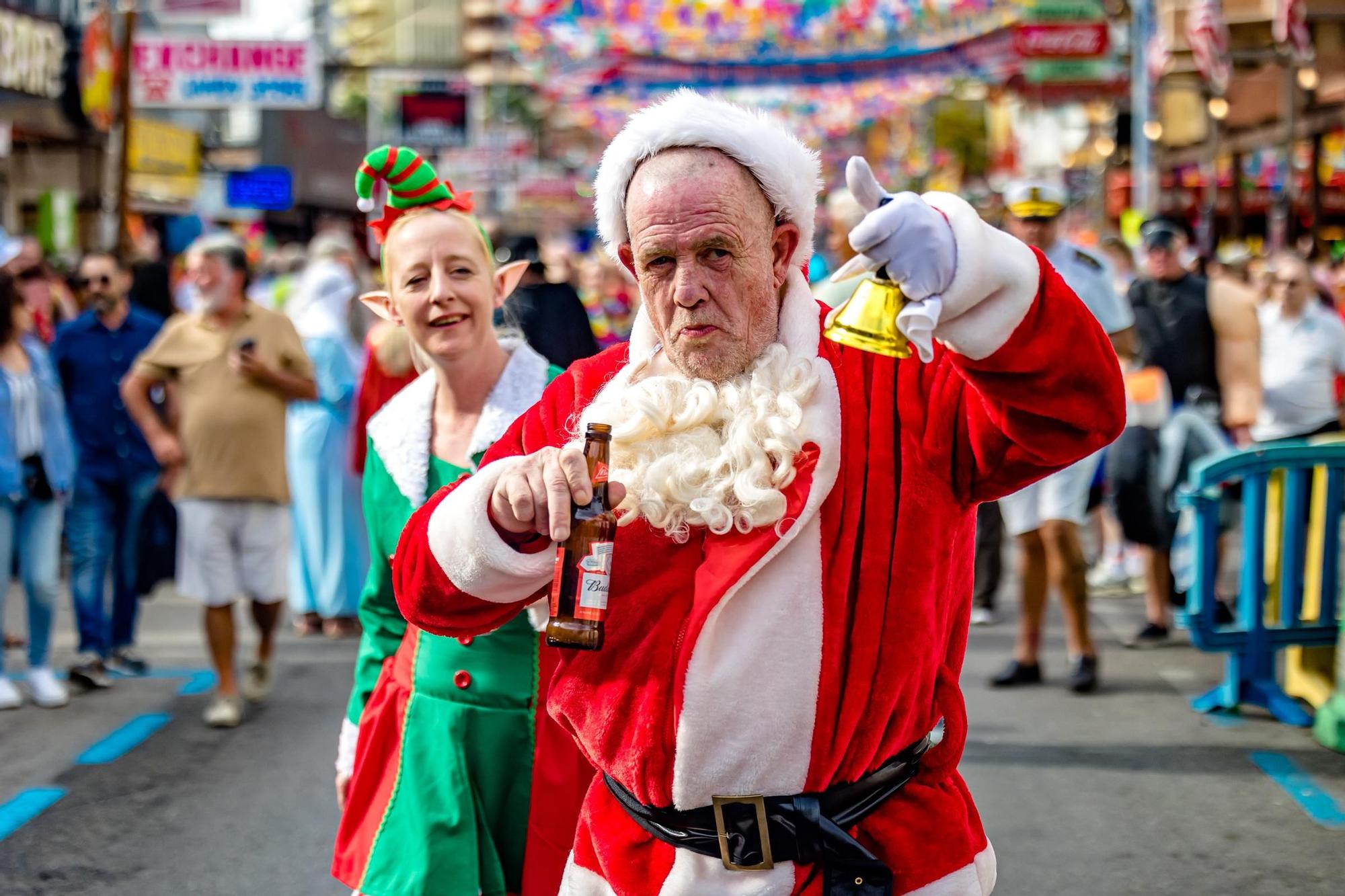 Así celebran los británicos la Fancy Dress Party 2023 en Benidorm