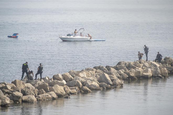 Vox afirma que "miles y miles" de migrantes continúan en Ceuta y que "los españoles siguen aterrorizados"