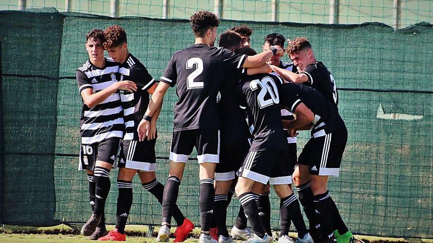 Los jugadores del Cartagena B celebran uno de los tantos. FC Cartagena