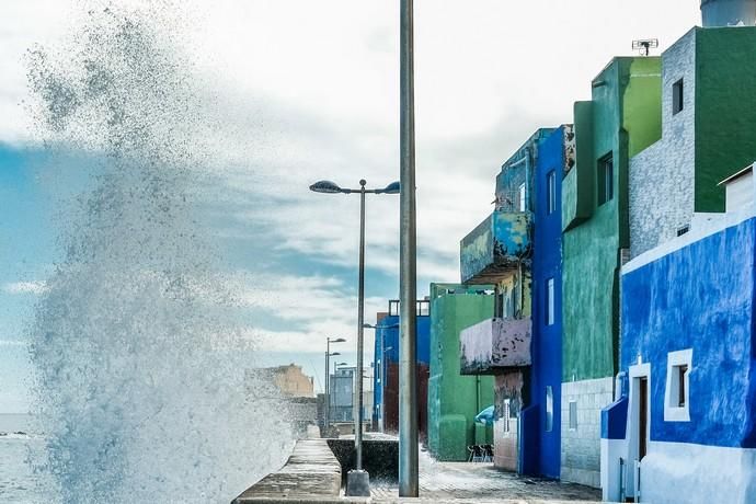 09-11-18. LAS PALMAS DE GRAN CANARIA. OLAS EN ...