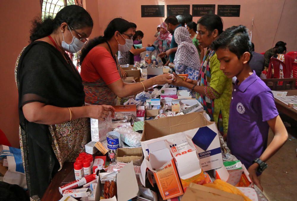 Las inundaciones en India dejan más de 410 muertos