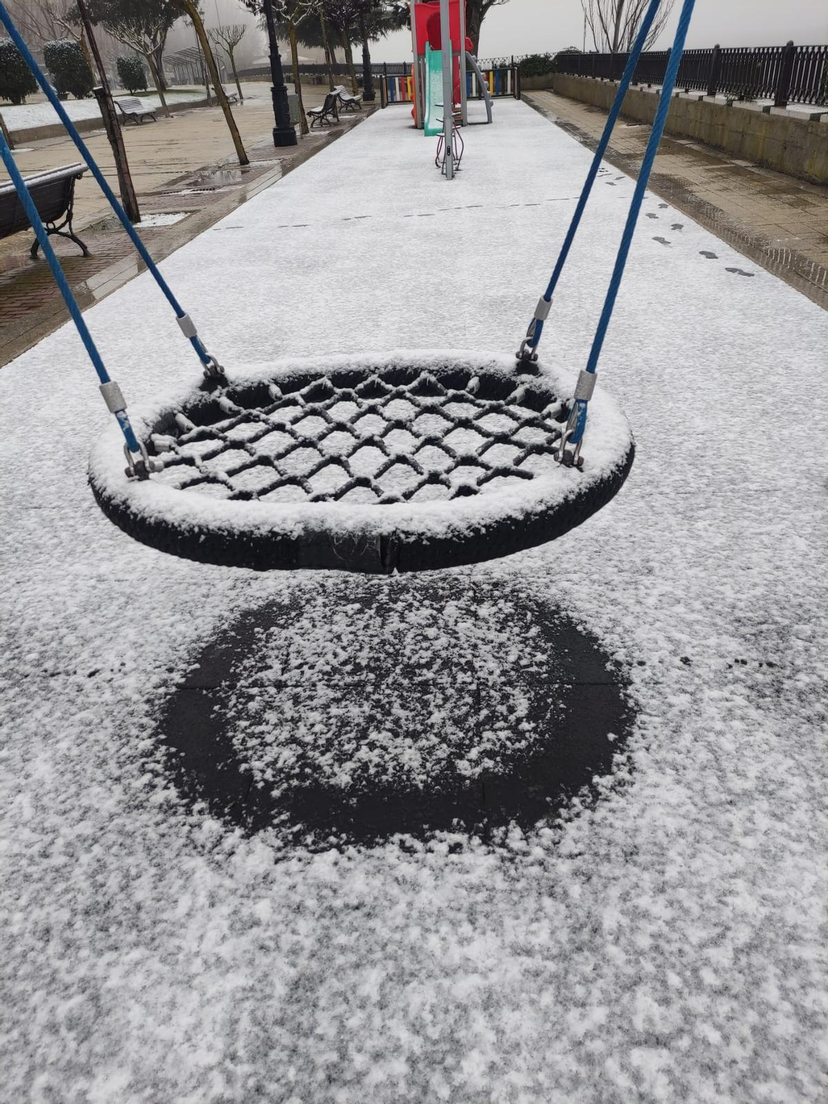 Benavente amanece vestida de blanco